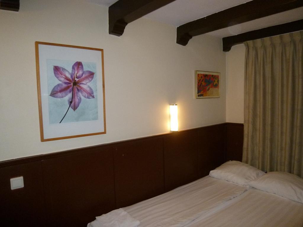 Hotel Calisto Ámsterdam Habitación foto
